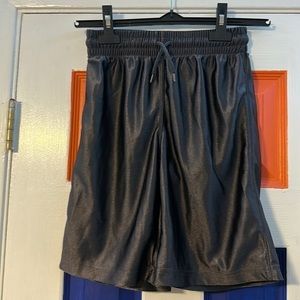 Children's Place Shorts Youth Medium